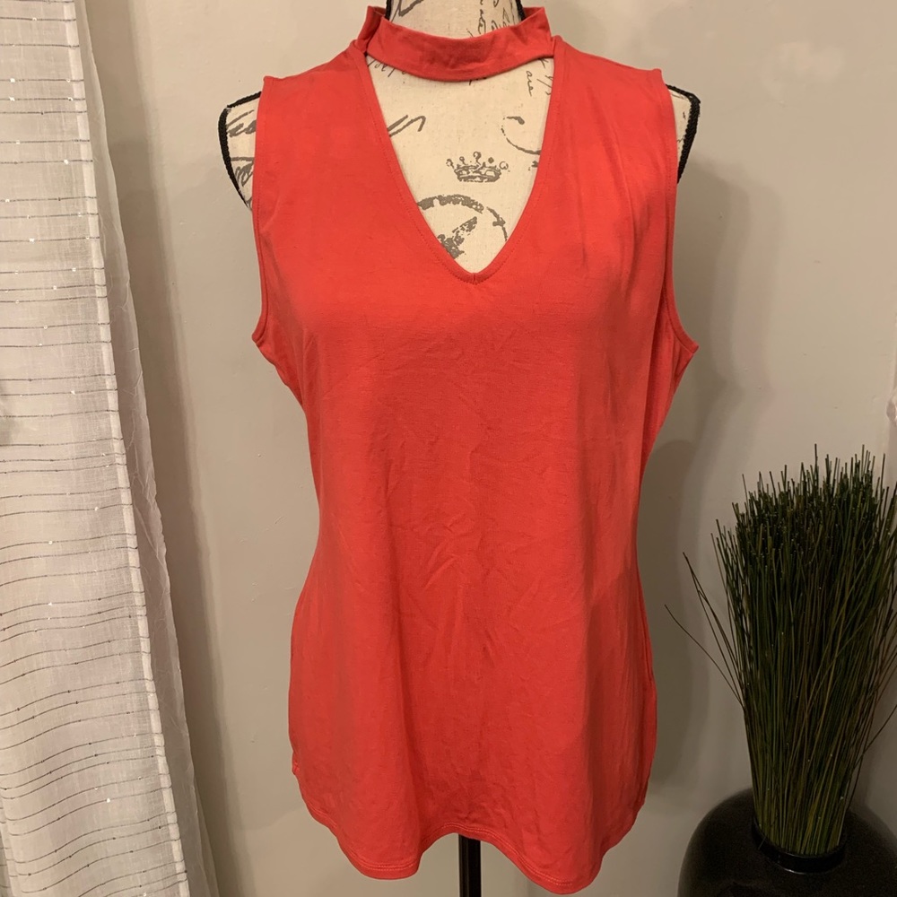 White House Black Market Coral Top Size XL